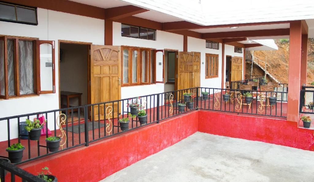 צ'ראפונג'י Cherish Guest House מראה חיצוני תמונה